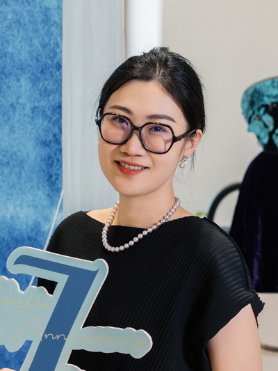 杨曼.jpg