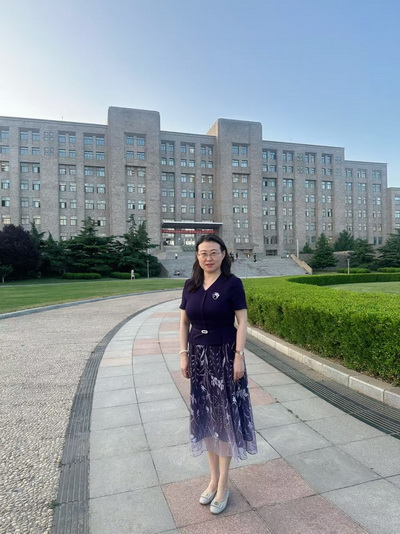 曾慧.jpg